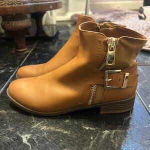 Kohl’s Women’s 7 Genuine Brown Leather Ankle Boots